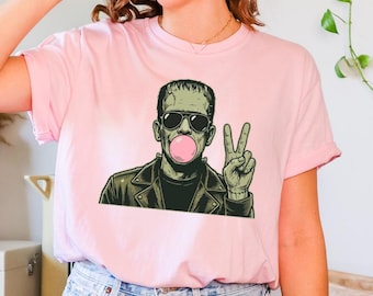 Comfort Color Retro 90s Spooky Monster Tee, Bubblegum Heart Sunglasses Shirt, Cute Graphic T-Shirt, Halloween Party Gift