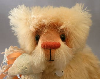 artists collectable bear "Twinkle"