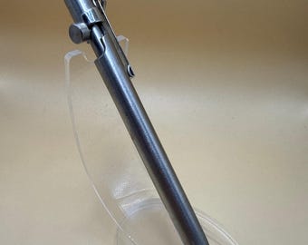 Handgeschliffener achteckiger Edelstahl Bolt Action Pen, glatte abgerundete Oberfläche, EDC Direktive Schreibstift, handgemachter Taschenstift, Geschenk für Ihn