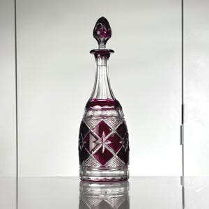 Val St. Lambert: Tivoli carafe in purple overlay cut crystal - Hubert Fouarge - 1908 (ref. AD197)