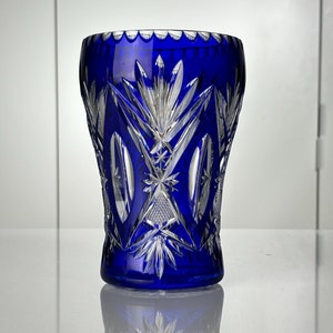 Val St Lambert - Vase in cobalt blue overlay cut crystal - taille riche - Hubert Fouarge - 1908 (ref. AD81)