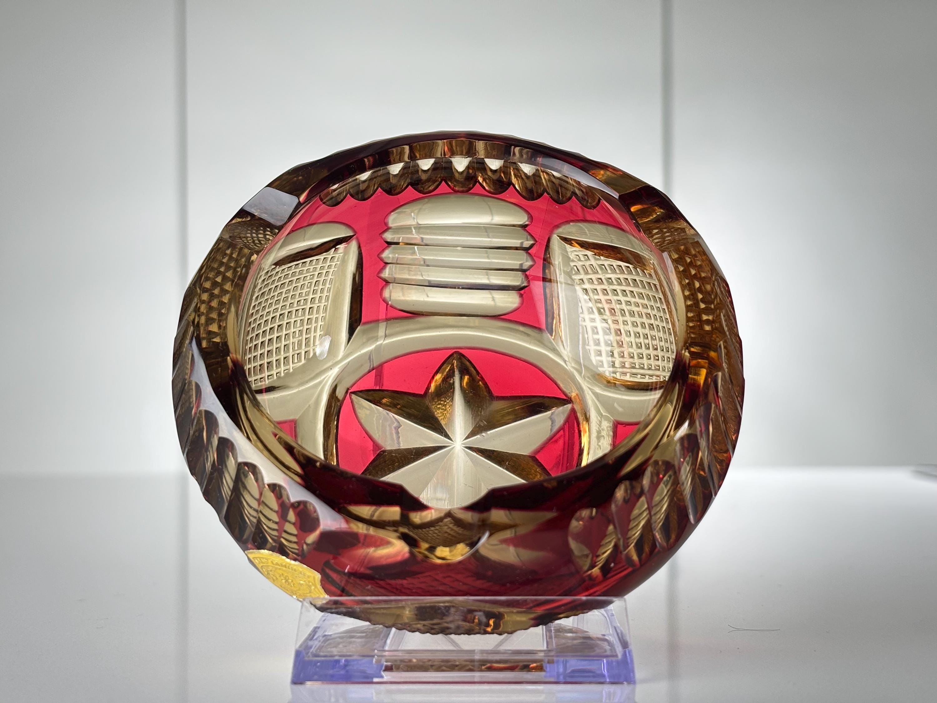 【美品】高級ヴィンテージ灰皿/SAINT LOUIS サンルイクリスタル灰皿　赤 美品】高級ヴィンテージ灰皿/SAINT LOUIS サンルイクリスタル