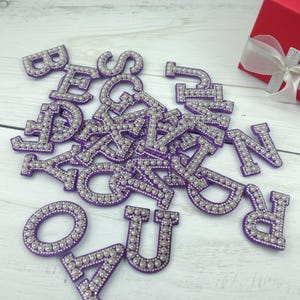 Parches termoadhesivos con alfabeto de perlas, parches de perlas, parche termoadhesivo con letras de perlas para coser, parche de letras hecho a mano, alfabeto inglés A-Z, letra del alfabeto.
