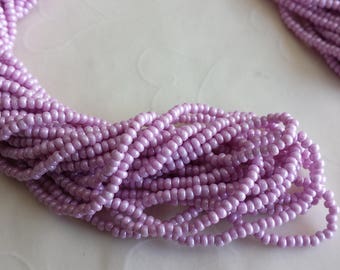 11//0 Pearl Cultura Czech Seed Bead 10 Gm, Hank, 1//2 Kilo #CSG194