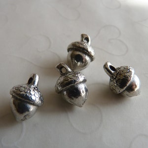 Fall Selected 4 pieces of Acorn Charms in Antique Silver Color 17x12mm image 3