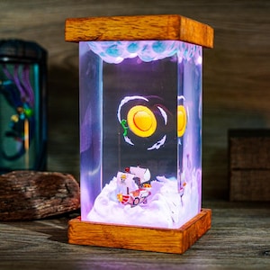 PREMIUM Thousand Sunny Resin Lamp – Anime Diorama Night Light | Straw Hat Ship | Handmade Otaku Gift | Luffy-Inspired Desk Decor