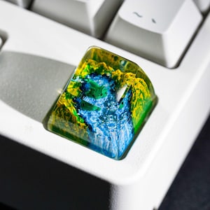 Tyranitar Artisan Keycap, Handmade Kawaii Keycap for MX Cherry Switch, Unique Resin Gift for Mechanical Keyboard Fans