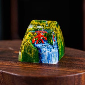 Scizor Artisan Keycap, Handmade Kawaii Keycap for MX Cherry Switch, Unique Resin Gift for Mechanical Keyboard Fans