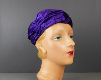 Vintage 1930s Purple Silk Hat, Turban Style Gathered Fabric, fits 21 inch head