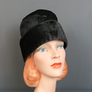 Vintage 1900s Black Silk Velvet Toque Hat 1920s, some issues