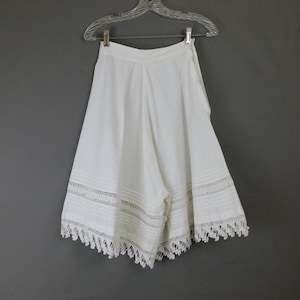 Vintage Edwardian Bloomers with Wide Legs, 1900s Antique, 23-1/2 inch waist