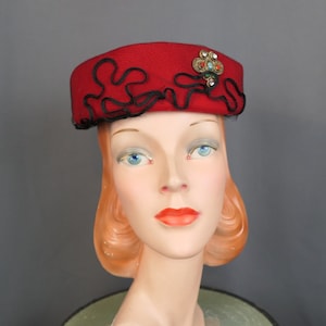 Vintage Red Felt Hat with Brooch and Black Trim 1980s, 21 inch head
