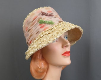 Sombrero de paja vintage de color marfil con bufanda y lazos de lunares, cubo de la década de 1960 primavera verano
