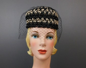 Vintage Black Feather Hat Satin Ring With Open Top and Veil  display picture 3