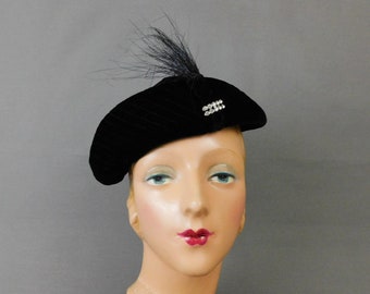 Vintage 1930s Black Velvet Hat with Feathers & Rhinestones, 21 inch head