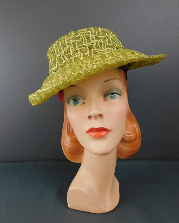 Vintage Sheer Green Raffia Hat with Large Back Fl… - image 3