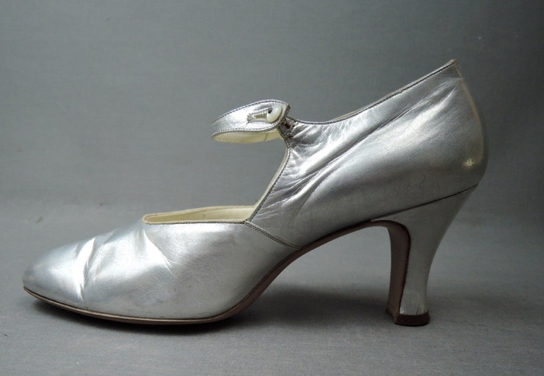 silver pumps size 5