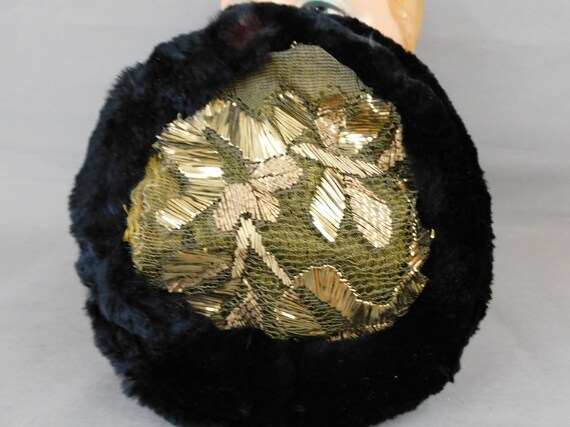 Vintage 1920s Fur and Gold Embroidered Lace Hat C… - image 9