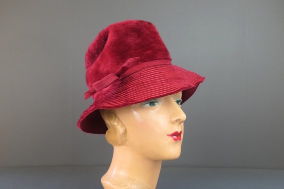 Vintage Dark Red Plush Hat 1960s fits 21 inch hea… - image 1