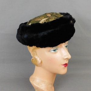 Vintage 1920s Fur and Gold Embroidered Lace Hat Carson Pirie & Scott, AS IS image 4