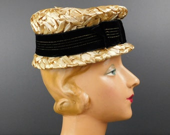 Chapeau vintage en paille et en raphia avec bande en velours noir, tête de 61 pouces, années 1960, Nell's