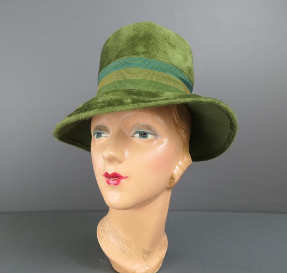 Vintage Olive Green Hat With Wide Brim and Woven Band, 1960s  display picture 1