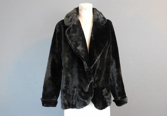 Antique Black Thick Velvet Coat 1800s 1900s, fits… - image 1