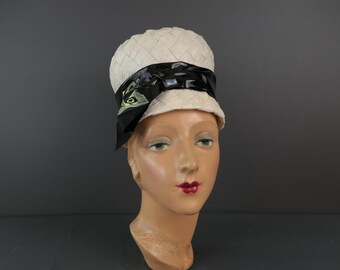 Vintage White Straw Raffia Hat with Black Shiny Vinyl Bow, 1960s Miss Eileen, 21 inch head