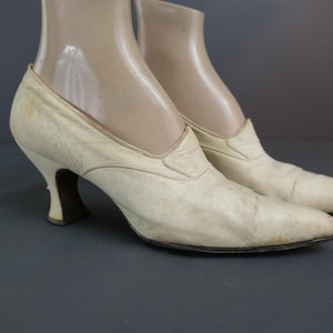 Vintage White Leather Shoes 1900s Antique Edwardian Slip on, with issues