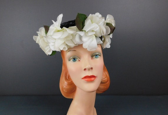 Vintage Navy Straw Hat with White Flowers, 1960s,… - image 2