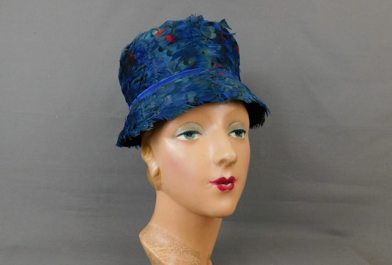 Vintage 1960s Feather Bucket Hat: Blue Pheasant, Red Accents  display picture 2