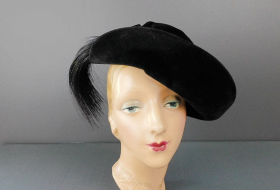 Vintage 1940s Hat Janette Colombier Adaptation, B… - image 1