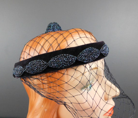 Vintage Blue Velvet Ring Hat with Netting and Bea… - image 5