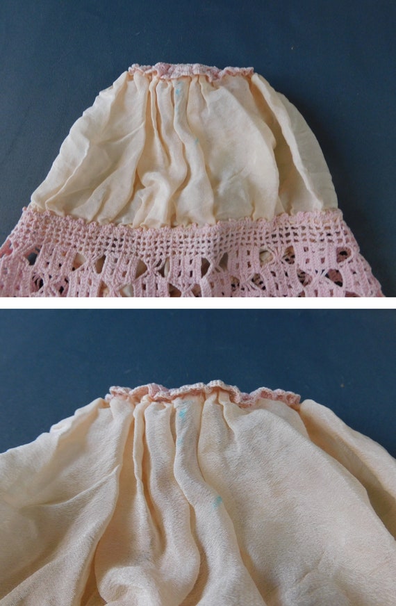 Vintage 1920s Pink Silk & Crochet Night Sleeping … - image 10