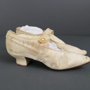 Vintage Edwardian Silk Shoes DAMAGED Display Only, Button Straps, Curved heels