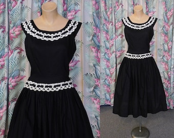 Vintage 1950s Black Dress with White Lace Trim, fits 36 inch bust, Full Skirt