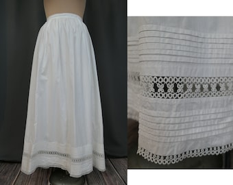 Edwardian 1900s White Cotton Petticoat with Tatted Lace, 23 inch waist