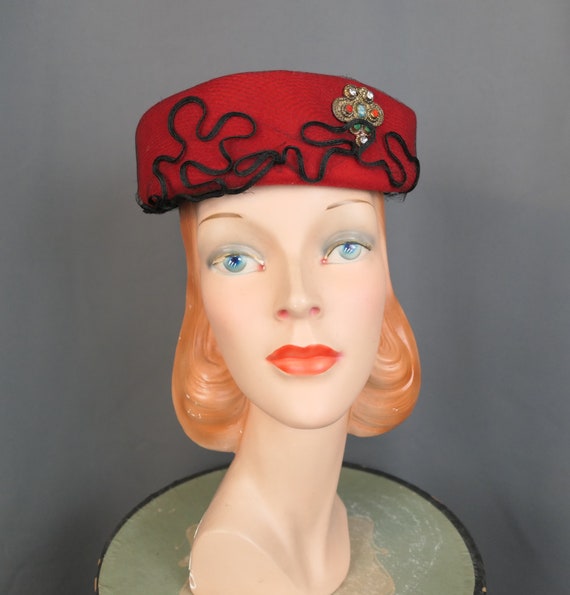 Vintage Red Felt Hat with Brooch and Black Trim 1… - image 2