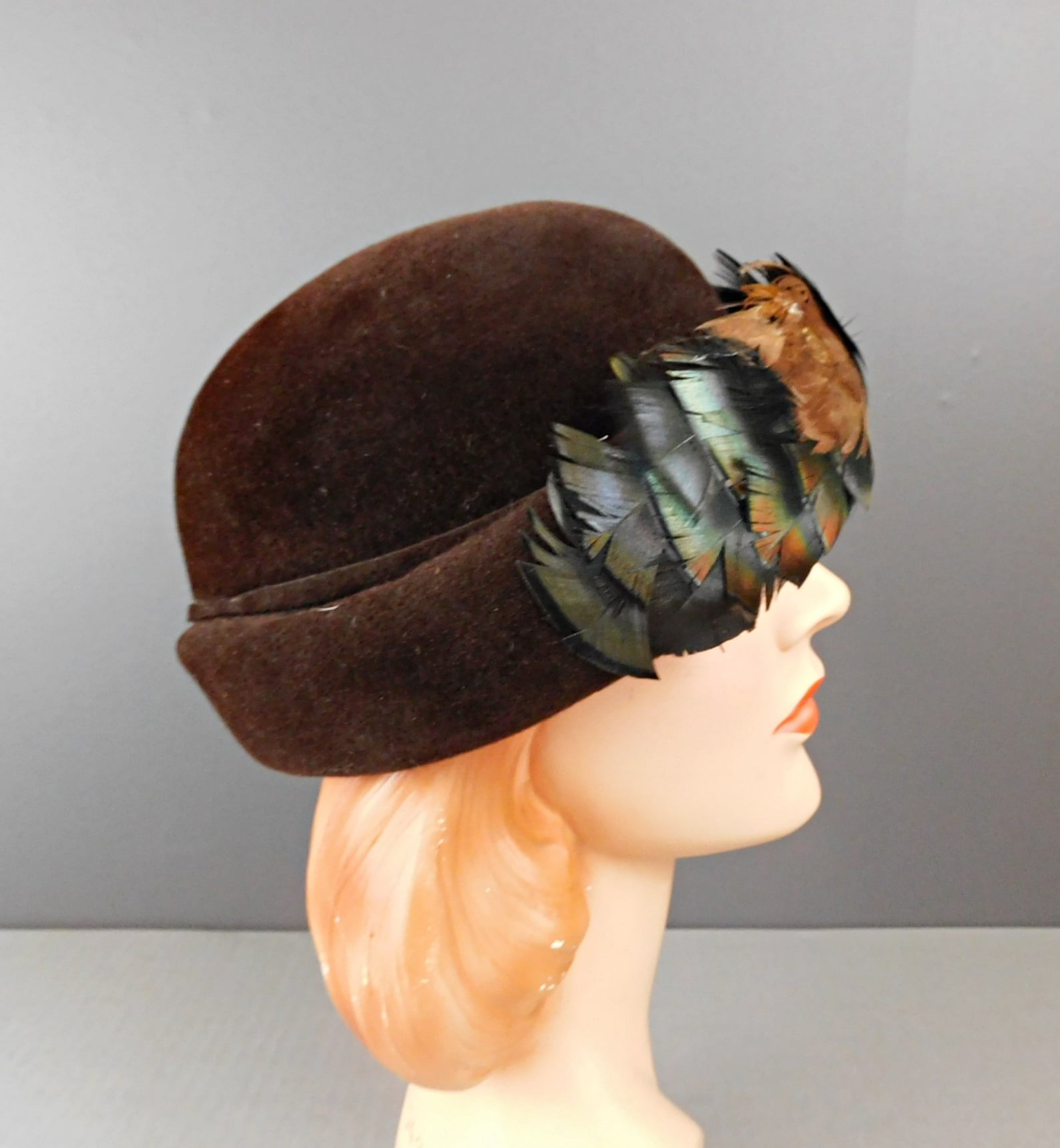 Vintage Brown Hat With Rounded Top and Feathers, 1960s 22-1/2 Inch Head ...