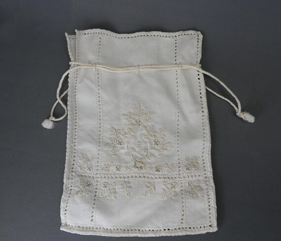 Antique Embroidered Linen Bag with Drawstring, Ed… - image 5