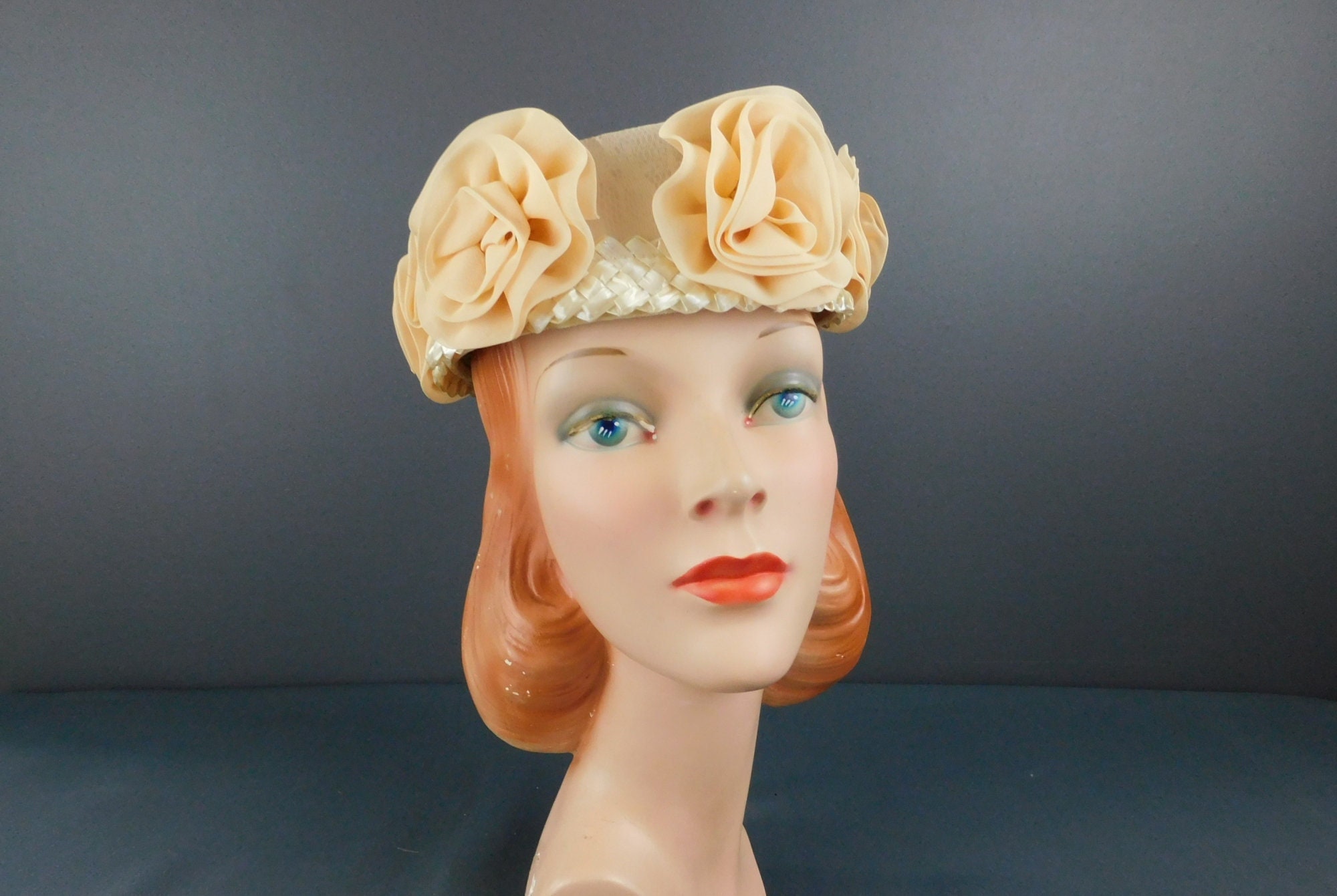 VTG Norman Durand Original 1950s Peach Hat With Organza & Netting‎ Embellishment VTG Norman Durand Original 1950s Peach Hat With Organza  main image 3