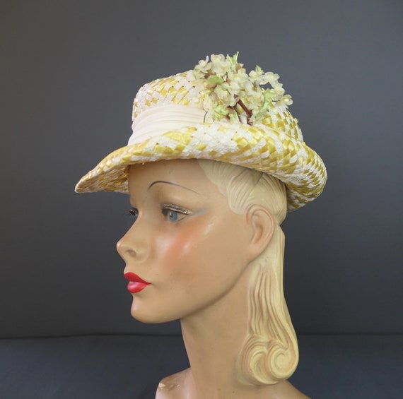 Vintage Yellow & White Straw Hat With Flowers, 1960s Mr  display picture 1