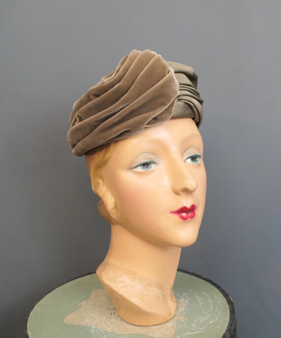 Vintage Velvet & Satin Hat, Light Brown Turban St… - image 3