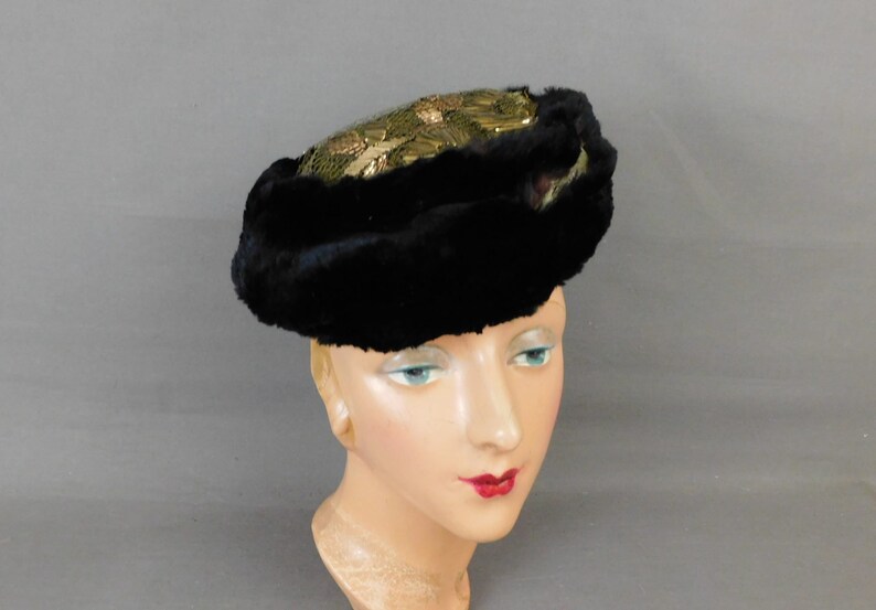 Vintage 1920s Fur and Gold Embroidered Lace Hat Carson Pirie & Scott, AS IS image 1