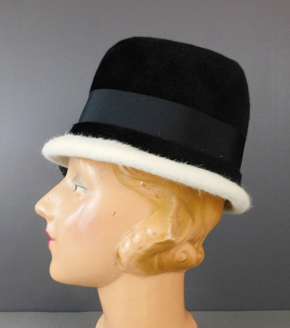 Vintage Black & White Tall Felt Hat 1960s Mr. Joh… - image 5
