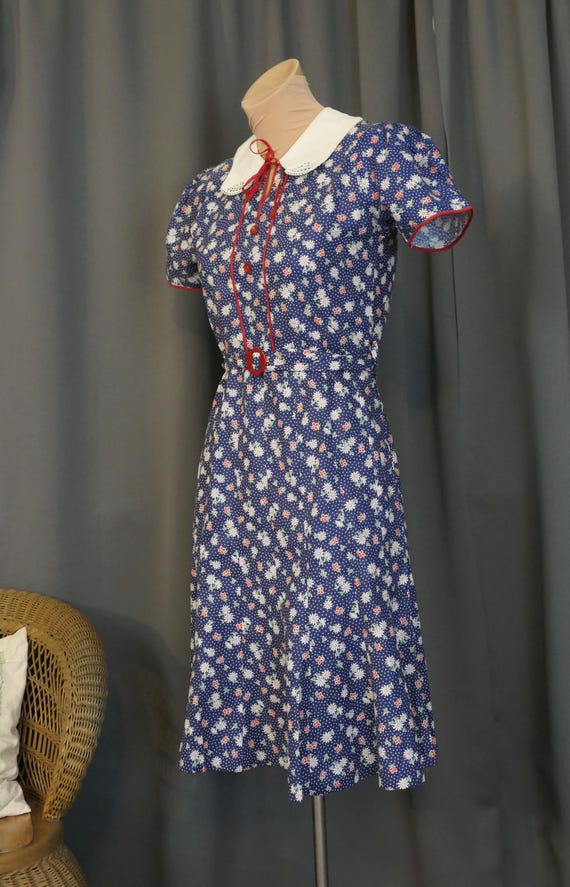 Vintage Blue Floral Dress 1930s Daisies & Polka D… - image 9