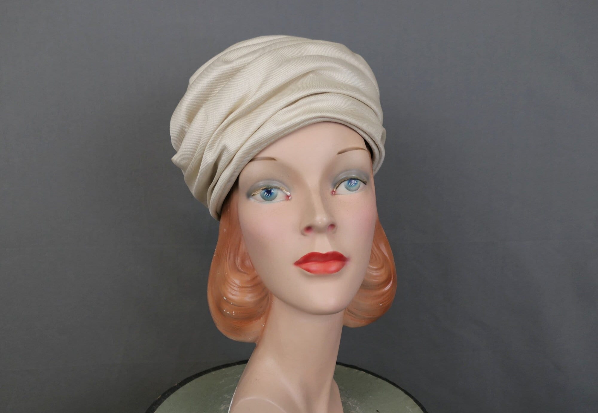 Vintage Emme New York Turban Hat Leather Olive Green Bow Accent 1950s Boutique Leather 1950s Vintage Hats for Women for sale | eBay main image 2