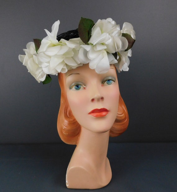 Vintage Navy Straw Hat with White Flowers, 1960s,… - image 3
