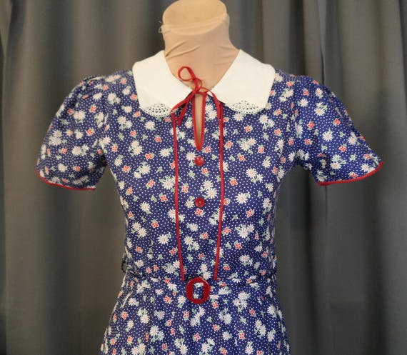 Vintage Blue Floral Dress 1930s Daisies & Polka D… - image 4