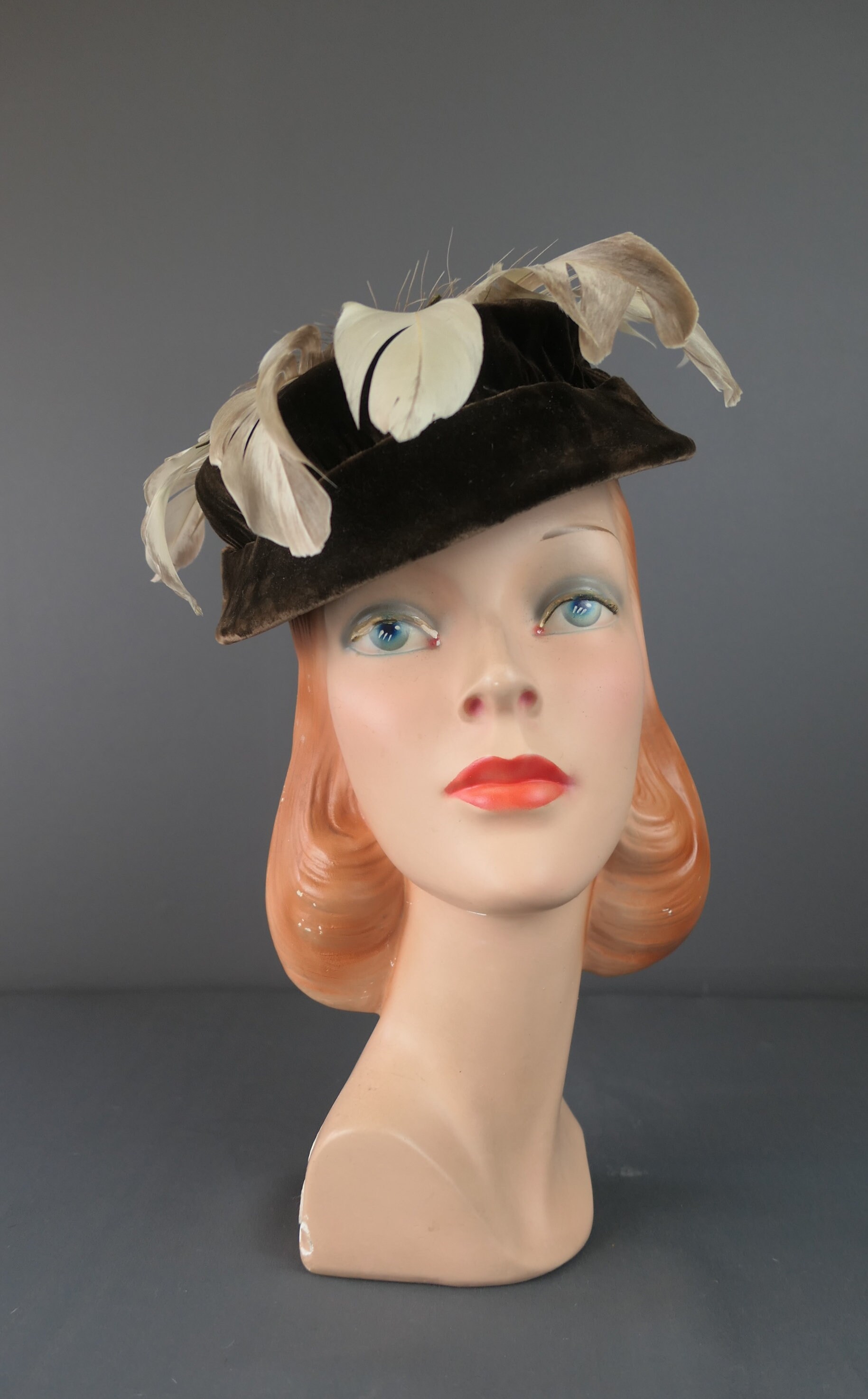 Vintage Brown Velvet Hat With Feathers, 1950s Evening  display picture 2